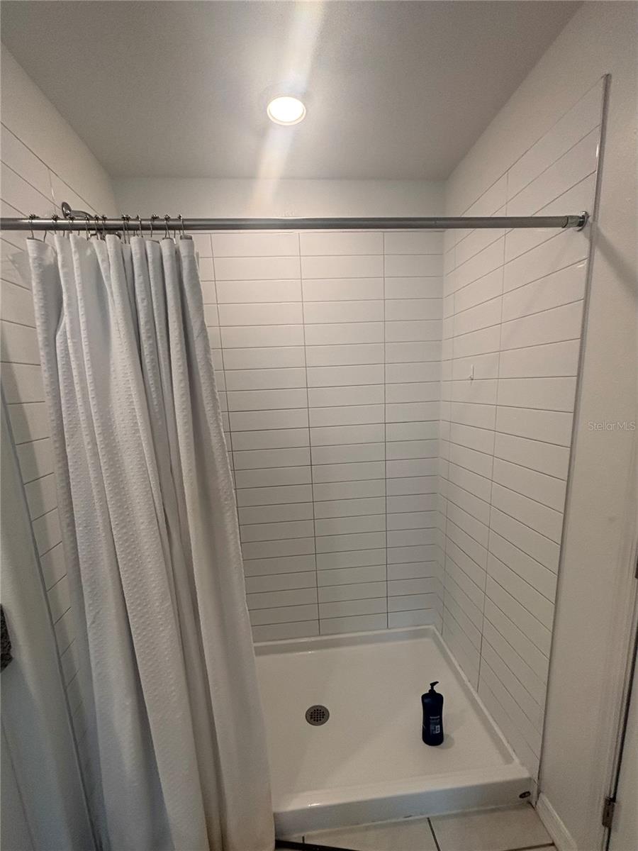 6417 TEN ACRE CT — photo 33