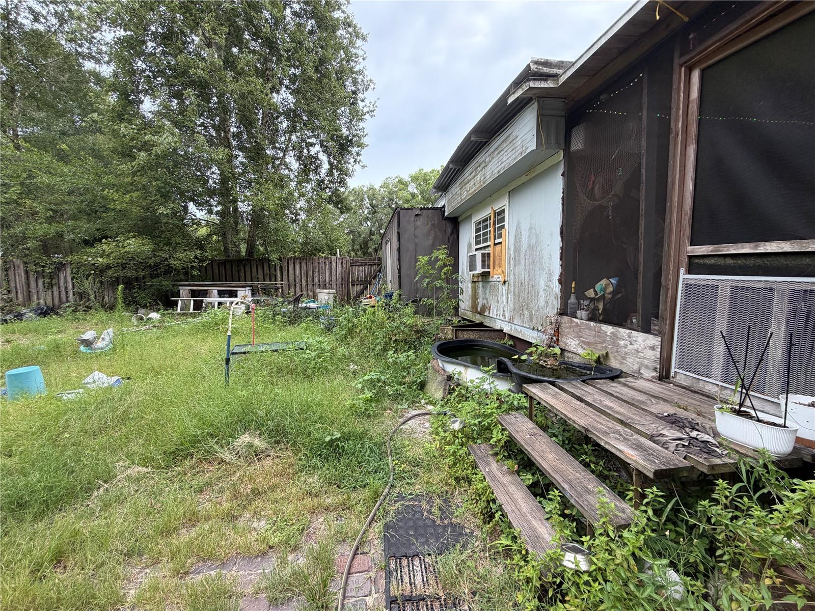 6900 ANGUS VALLEY DR — photo 9