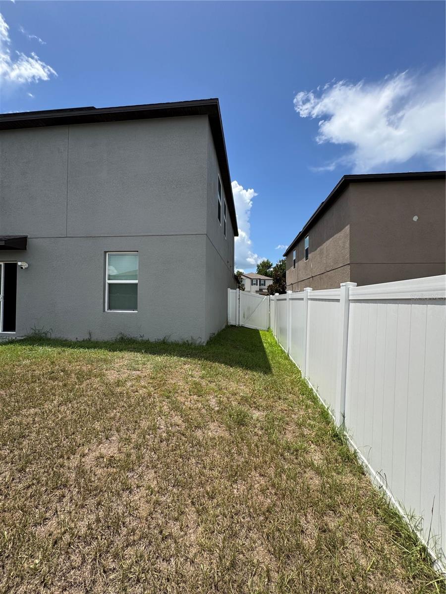 36569 SMITHFIELD LN — photo 25