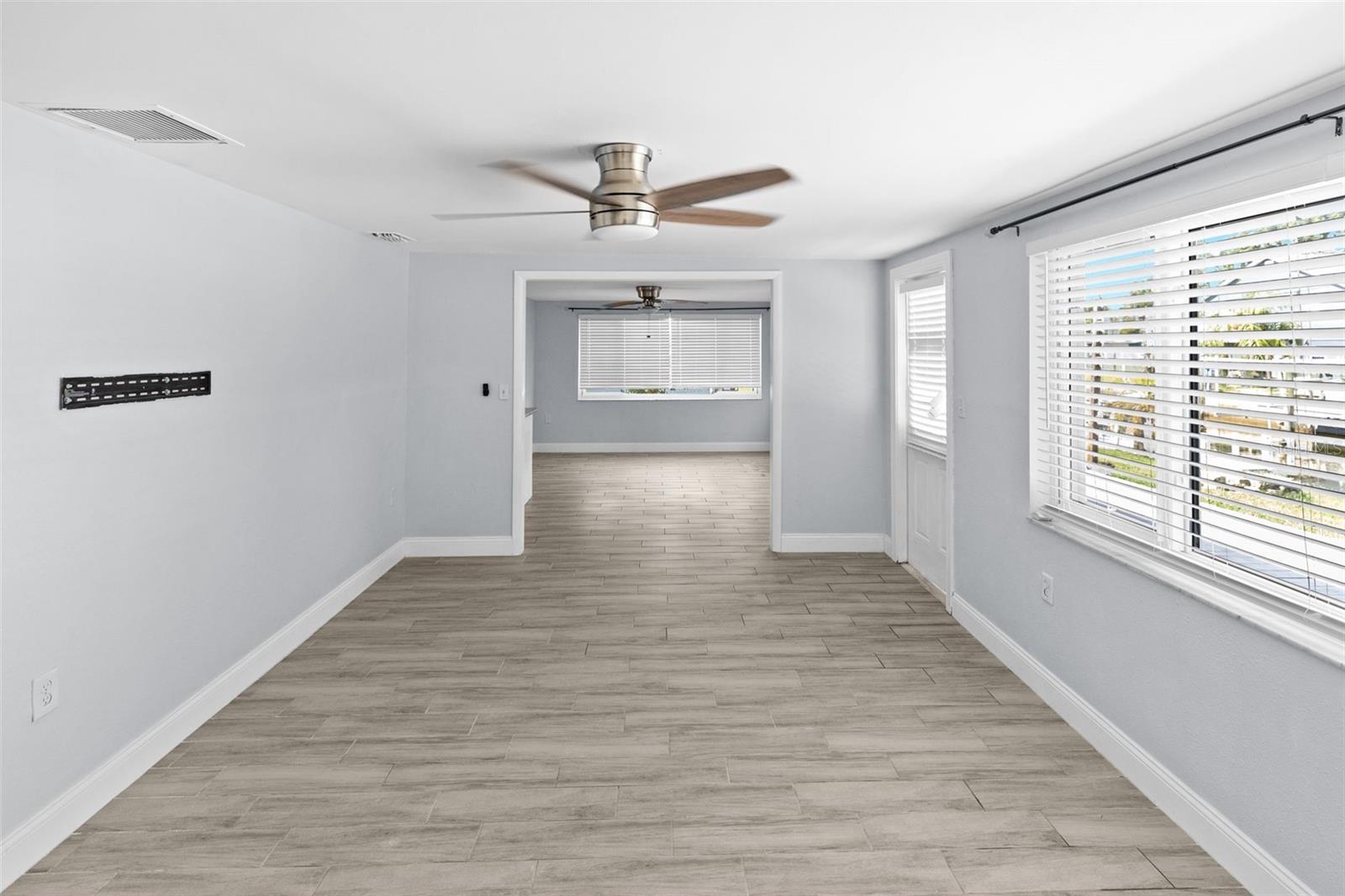 13916 SOMMERS AVE — photo 13