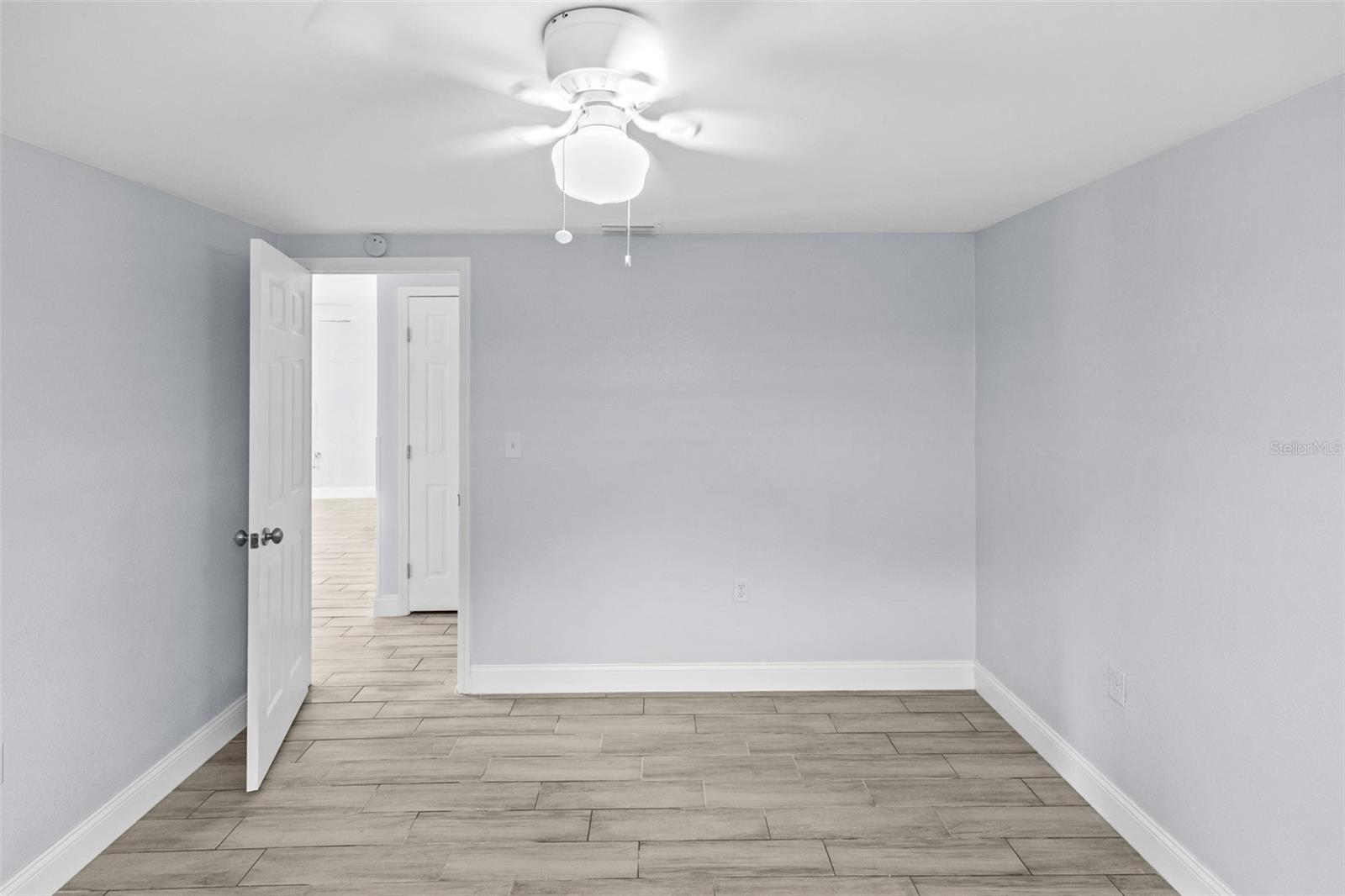 13916 SOMMERS AVE — photo 28