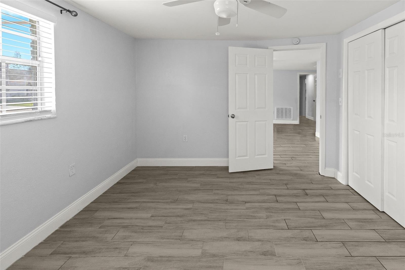 13916 SOMMERS AVE — photo 24