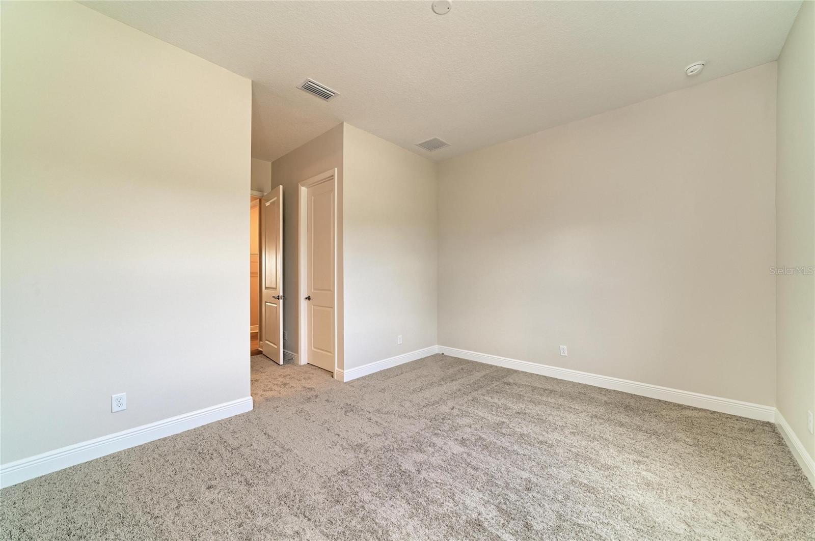 11340 LONGLEAF PINES BLVD — photo 24