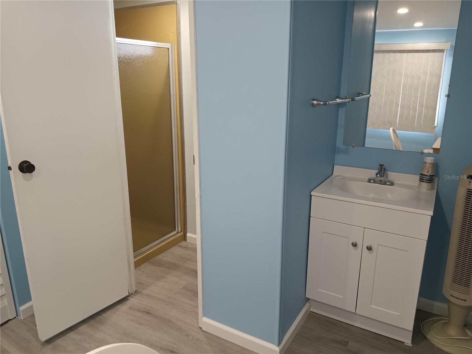 5119 GLEN ECHO AVE — photo 17