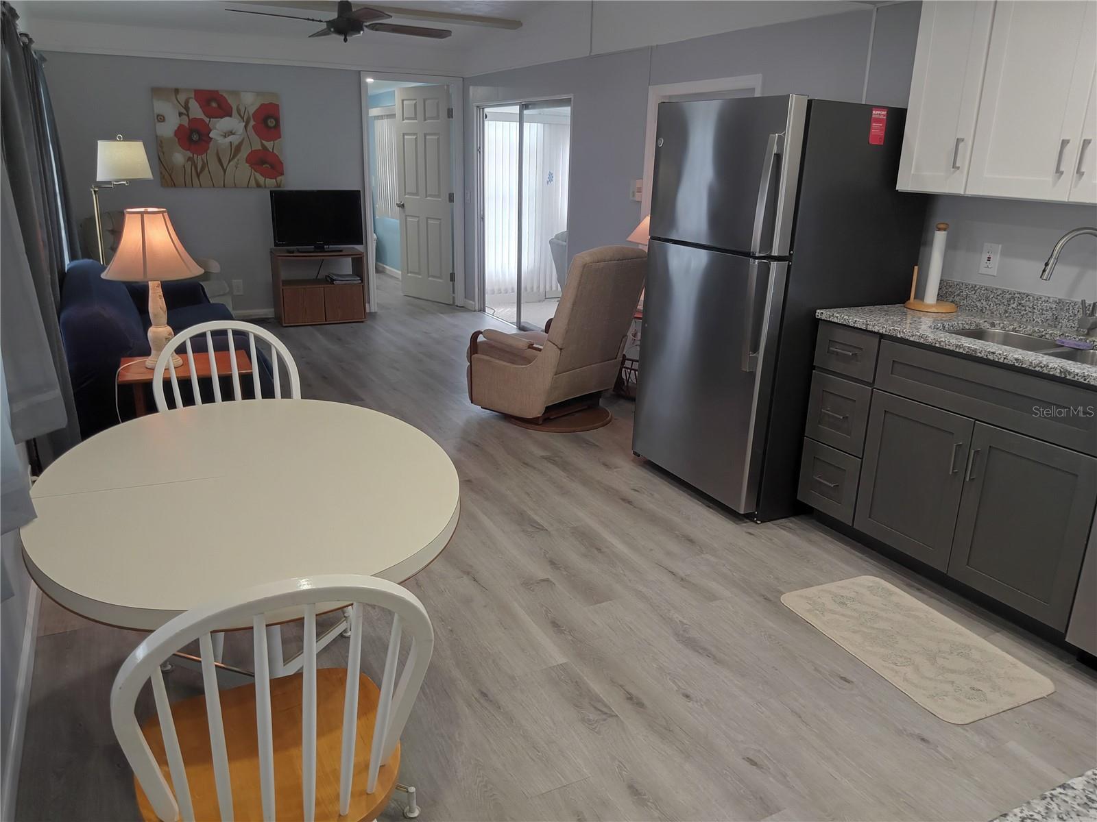 5119 GLEN ECHO AVE — photo 14