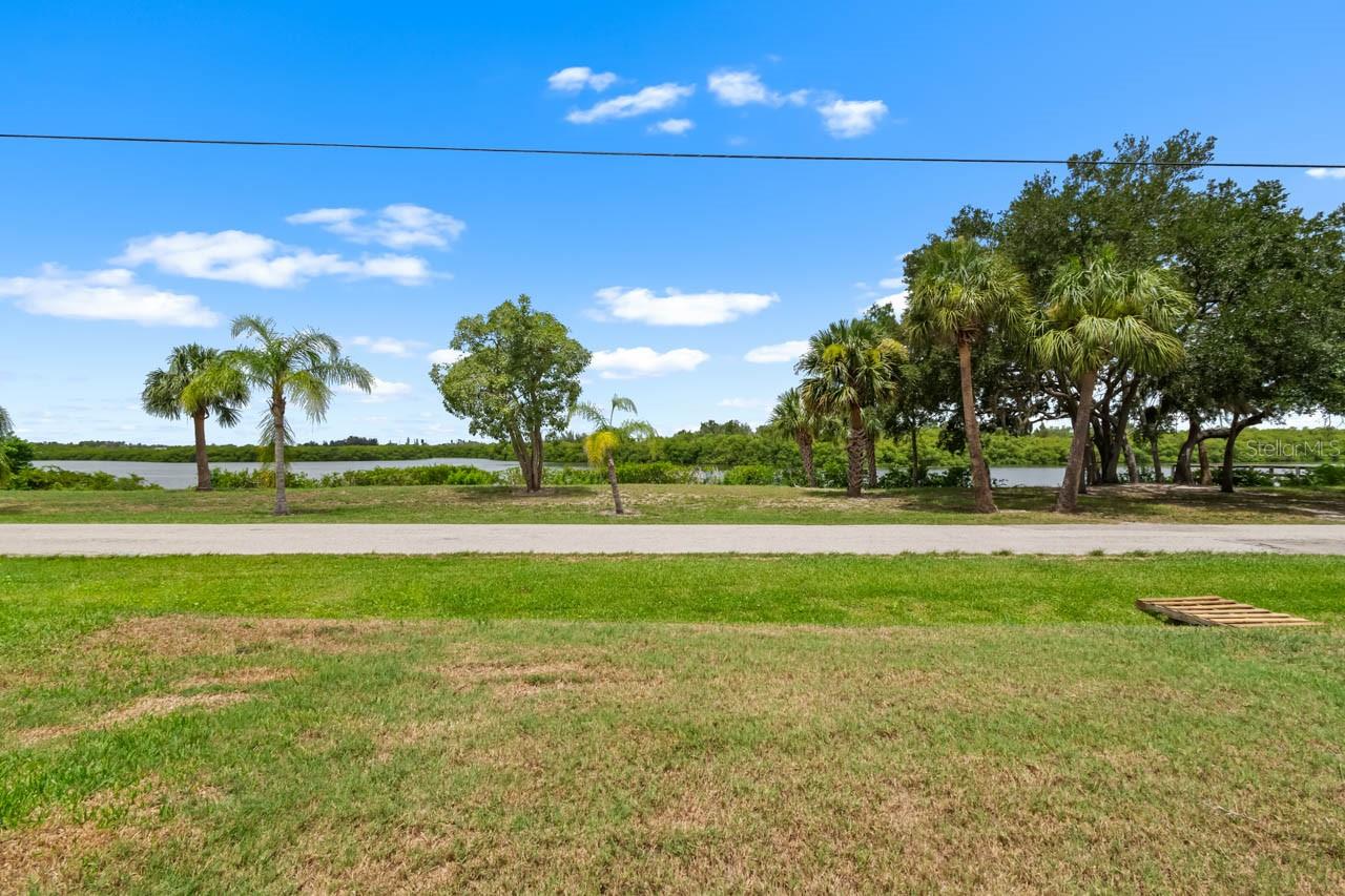 809 TIMELESS MOSS DR — photo 48