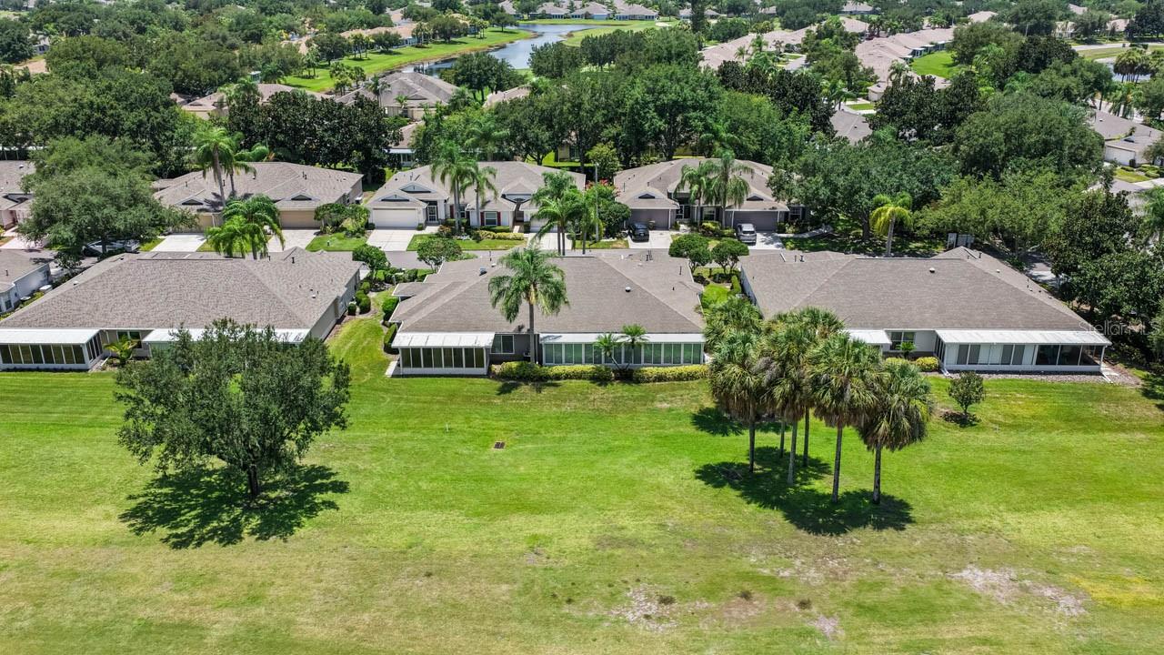 1148 CORINTH GREENS DR — photo 40