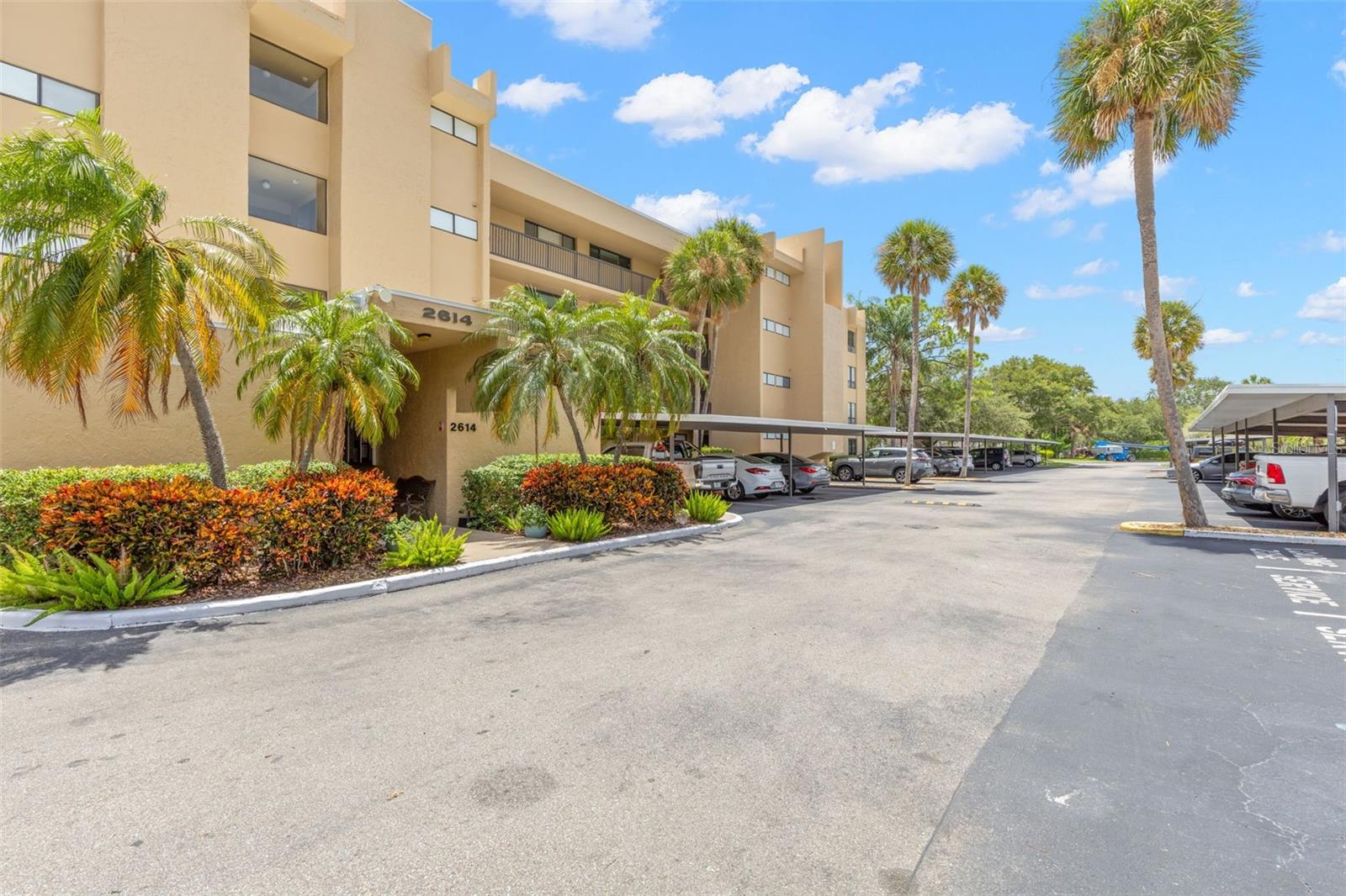 2614 COVE CAY DR #106 — photo 34
