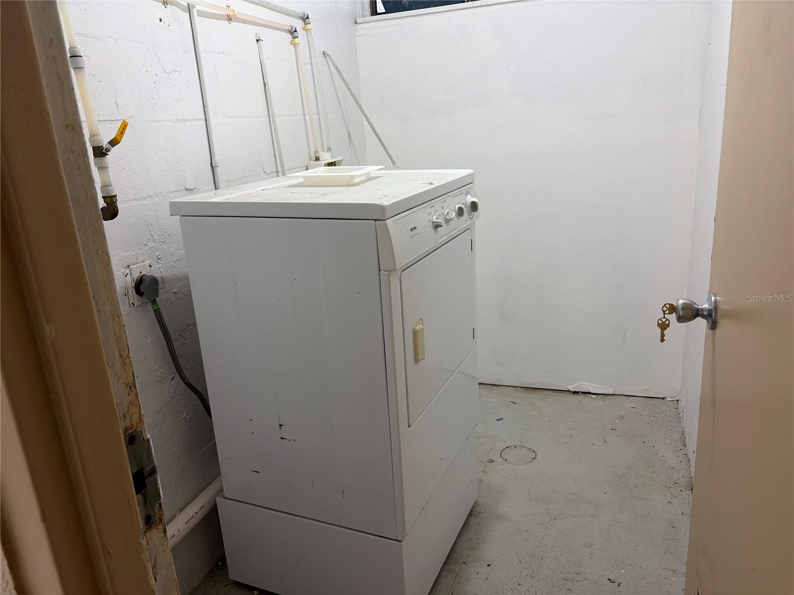 2614 COVE CAY DR #106 — photo 33
