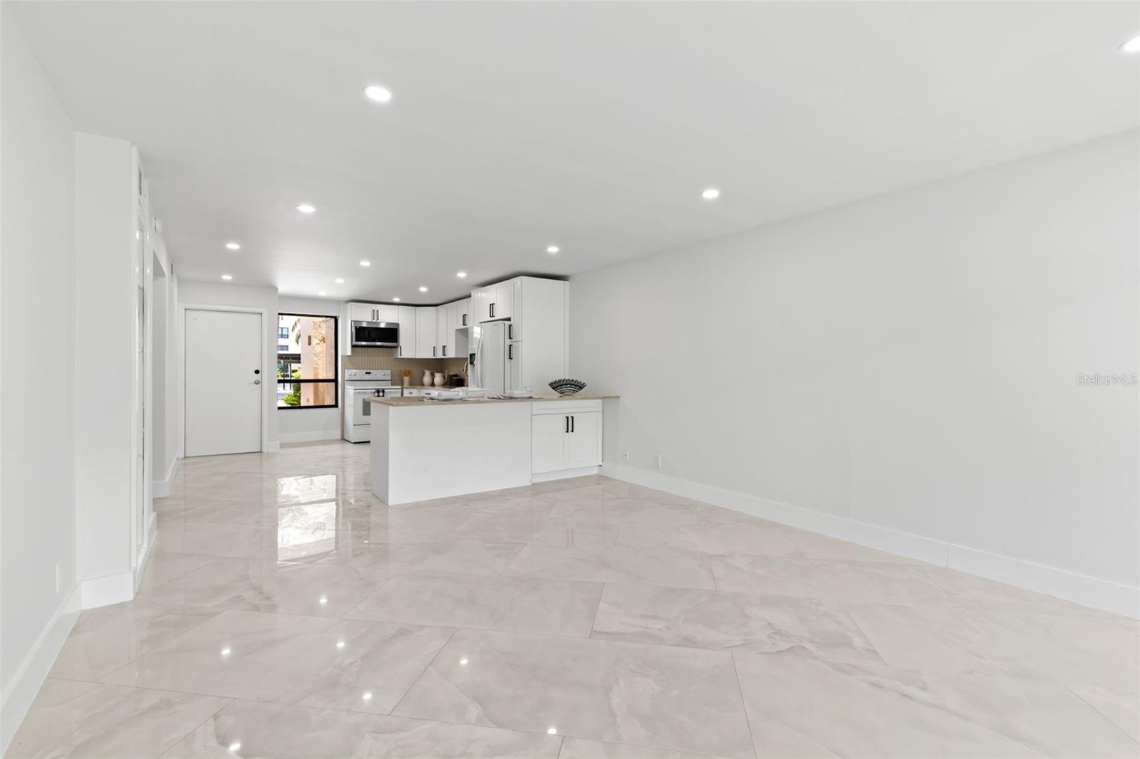2614 COVE CAY DR #106 — photo 11
