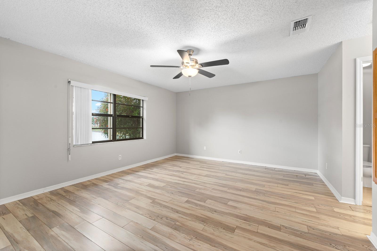 1409 LANGLEY DR #1409 — photo 15