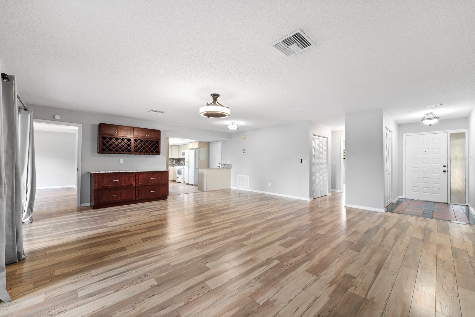 1409 LANGLEY DR #1409 — photo 8