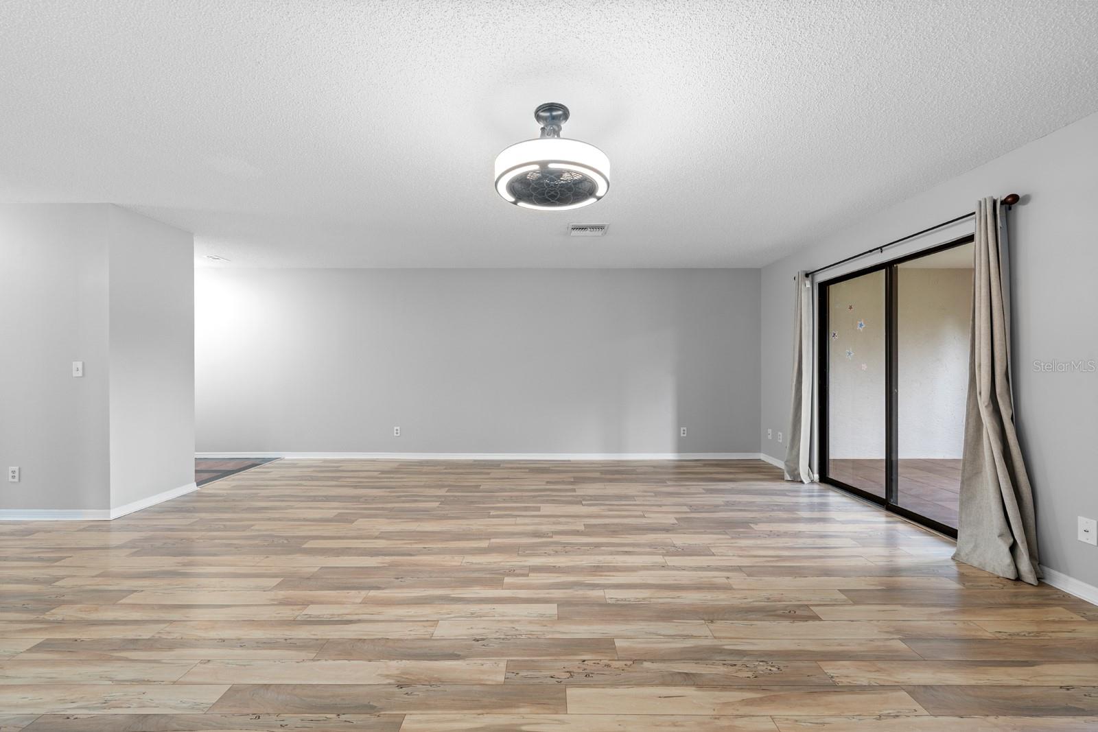 1409 LANGLEY DR #1409 — photo 9