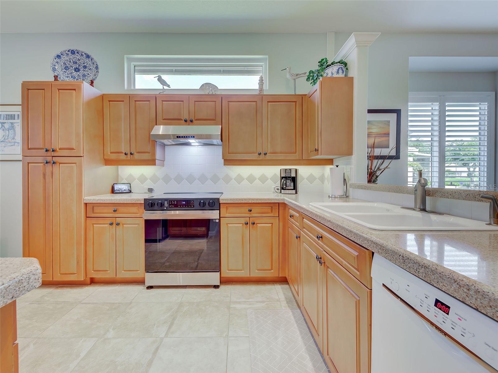 5011 SEAGRASS DR — photo 20