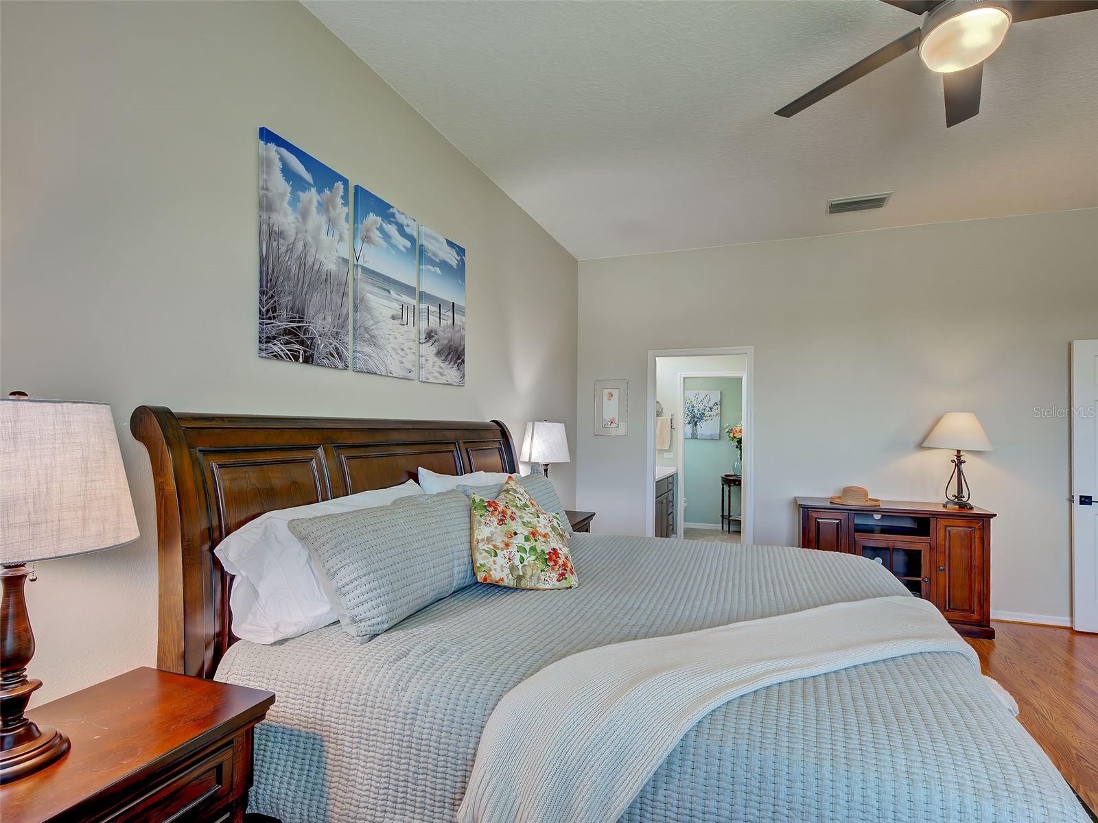 5011 SEAGRASS DR — photo 38
