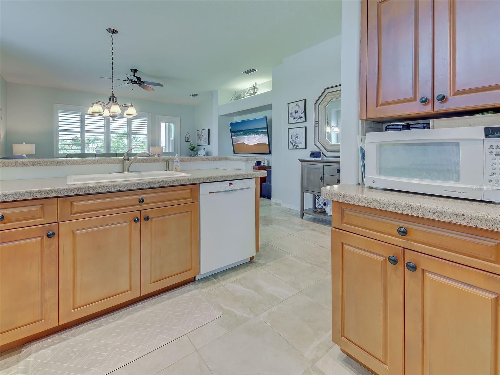 5011 SEAGRASS DR — photo 17
