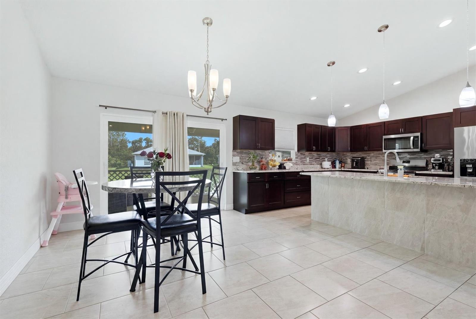 1458 RICHBRIAR DR — photo 13