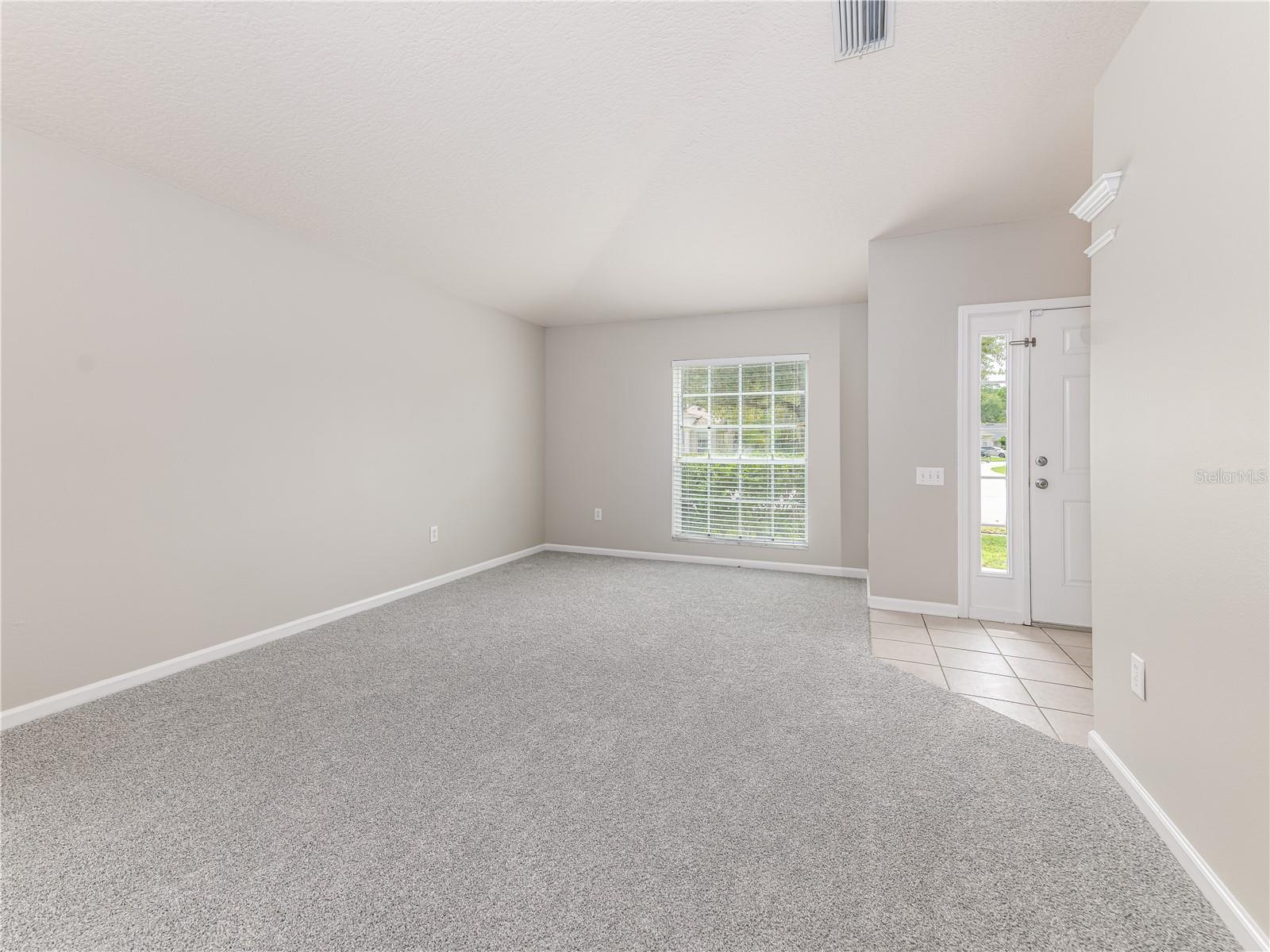 25342 LEXINGTON OAKS BLVD — photo 9