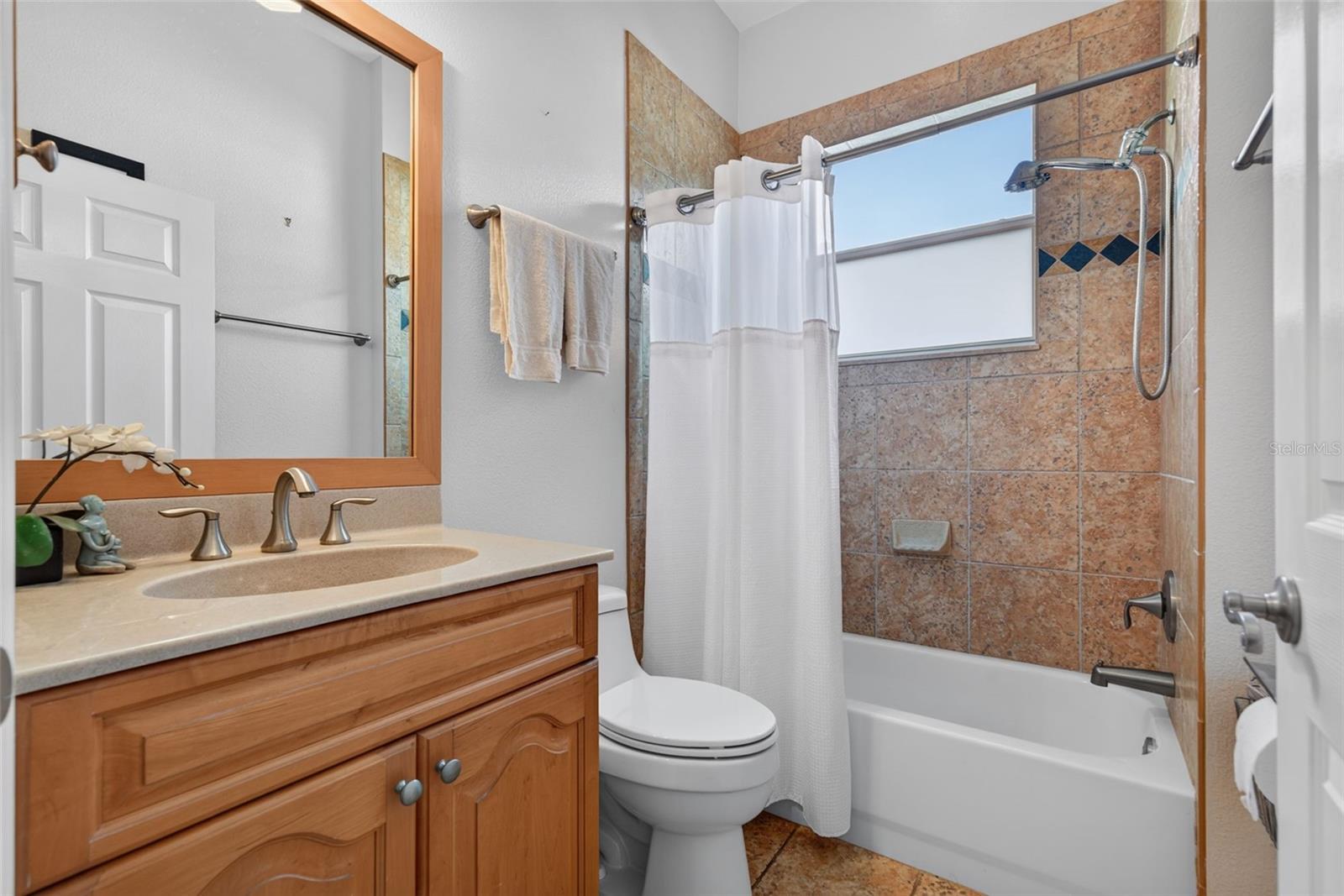 171 AMERICAS CUP BLVD — photo 36