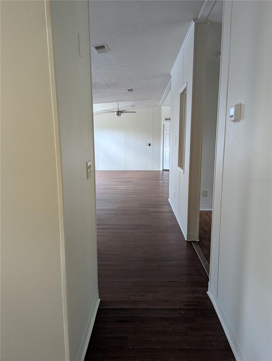 30517 CLEARVIEW DR — photo 23