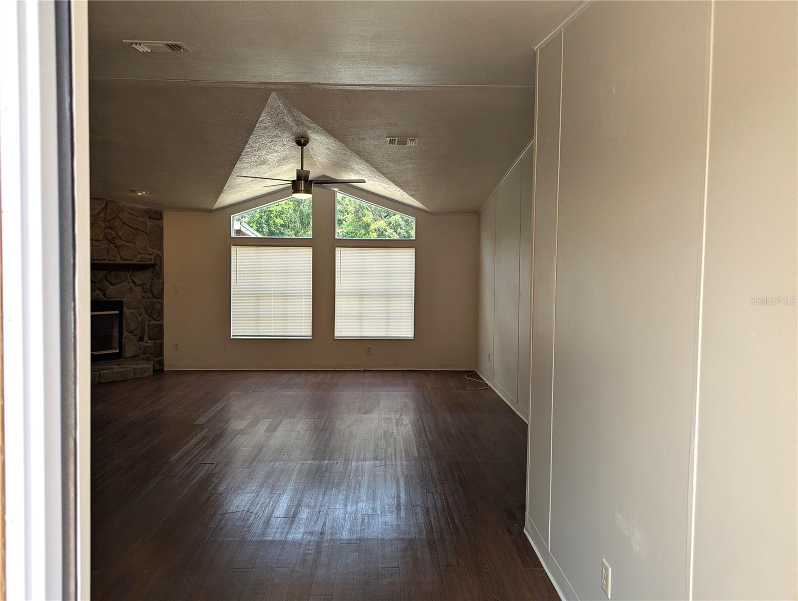 30517 CLEARVIEW DR — photo 29