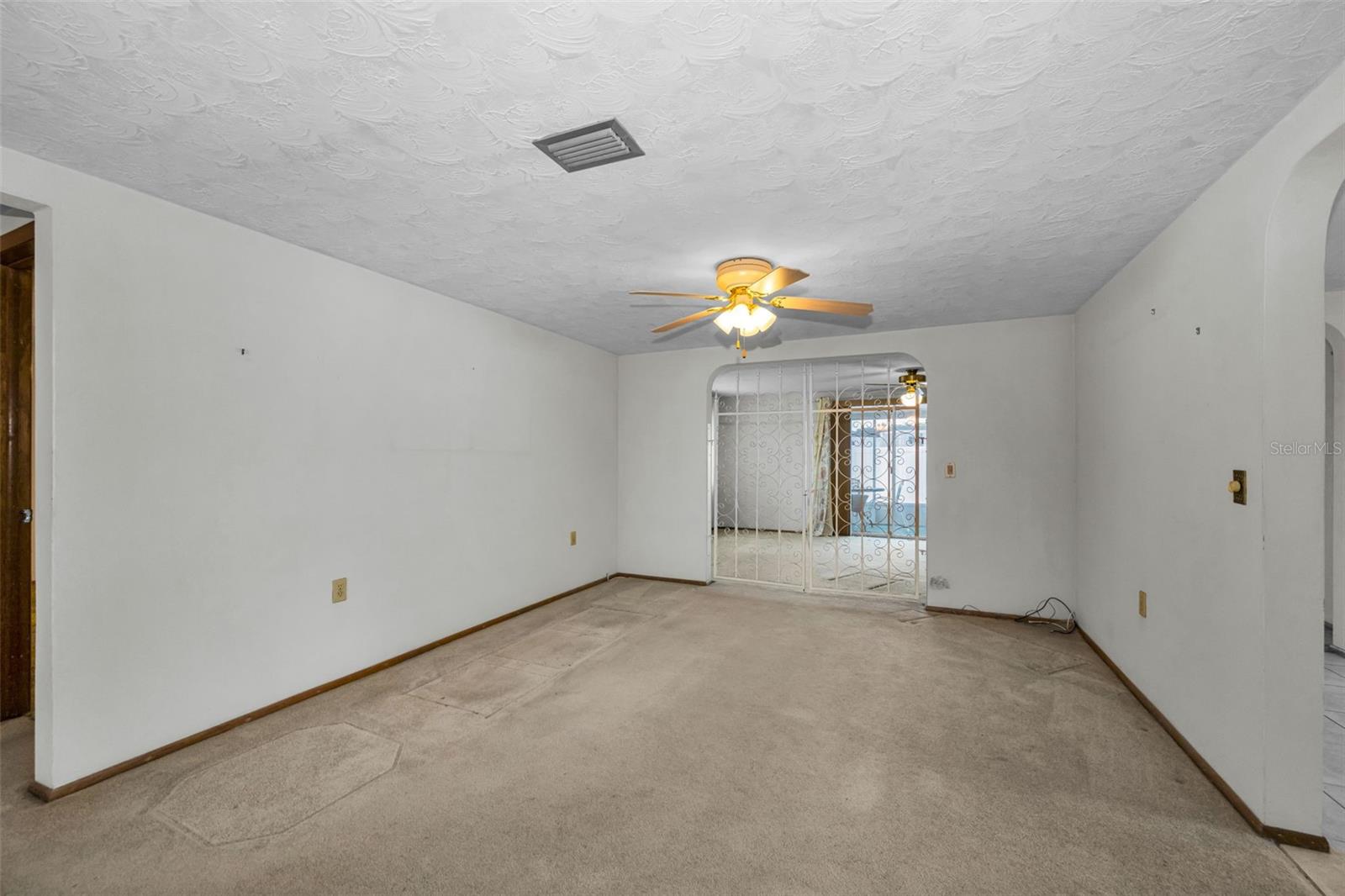 5834 EMBAY AVE — photo 17