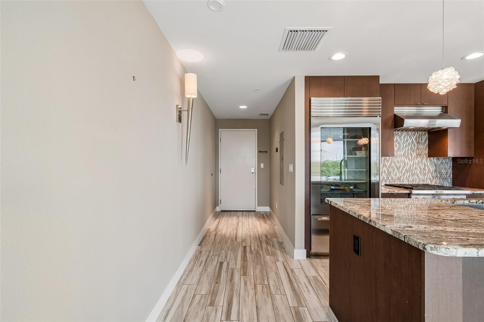 1120 E KENNEDY BLVD #1030 — photo 7