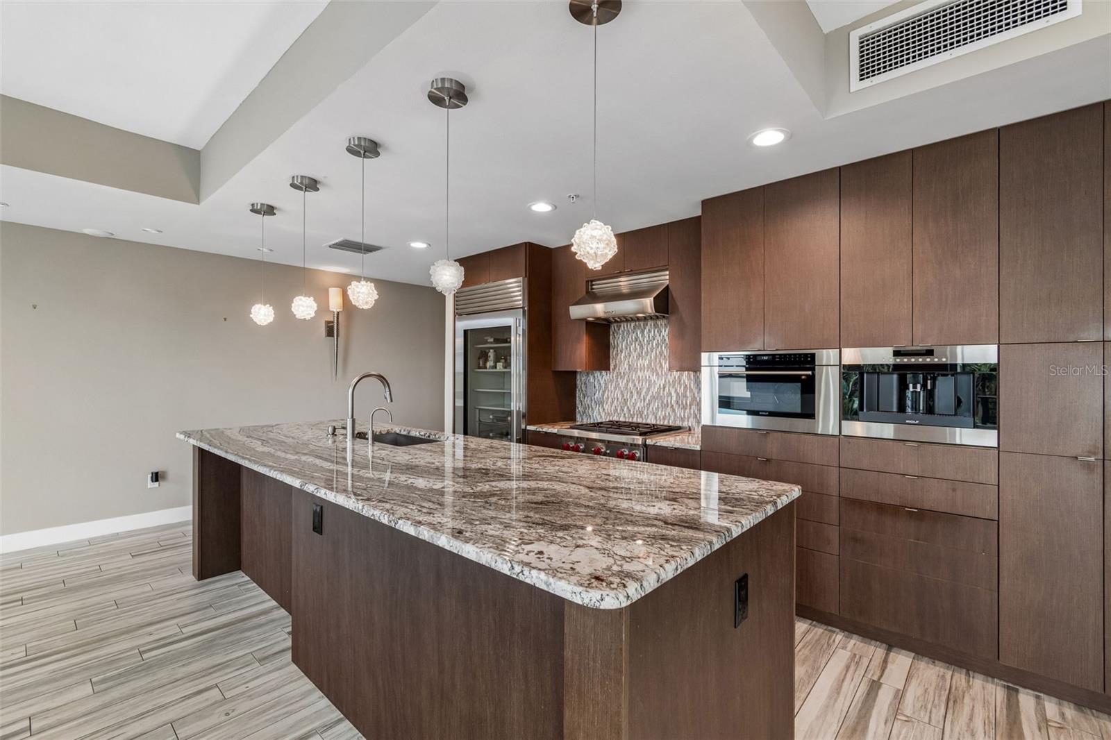 1120 E KENNEDY BLVD #1030 — photo 9