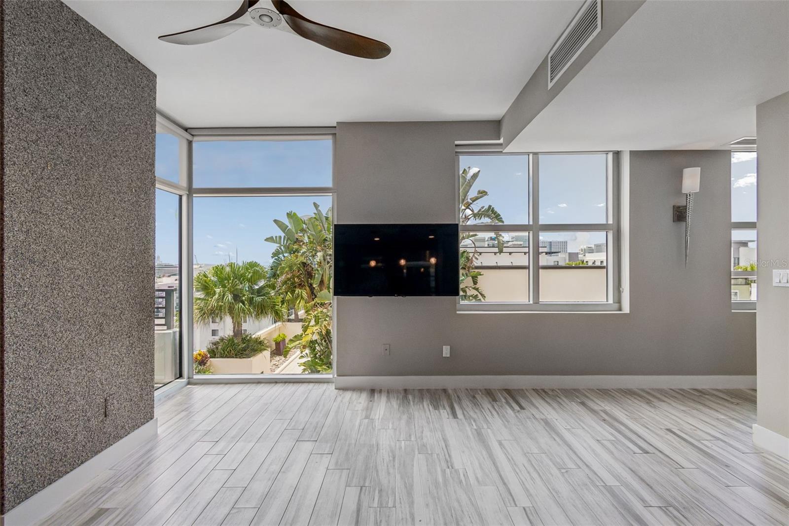 1120 E KENNEDY BLVD #1030 — photo 48