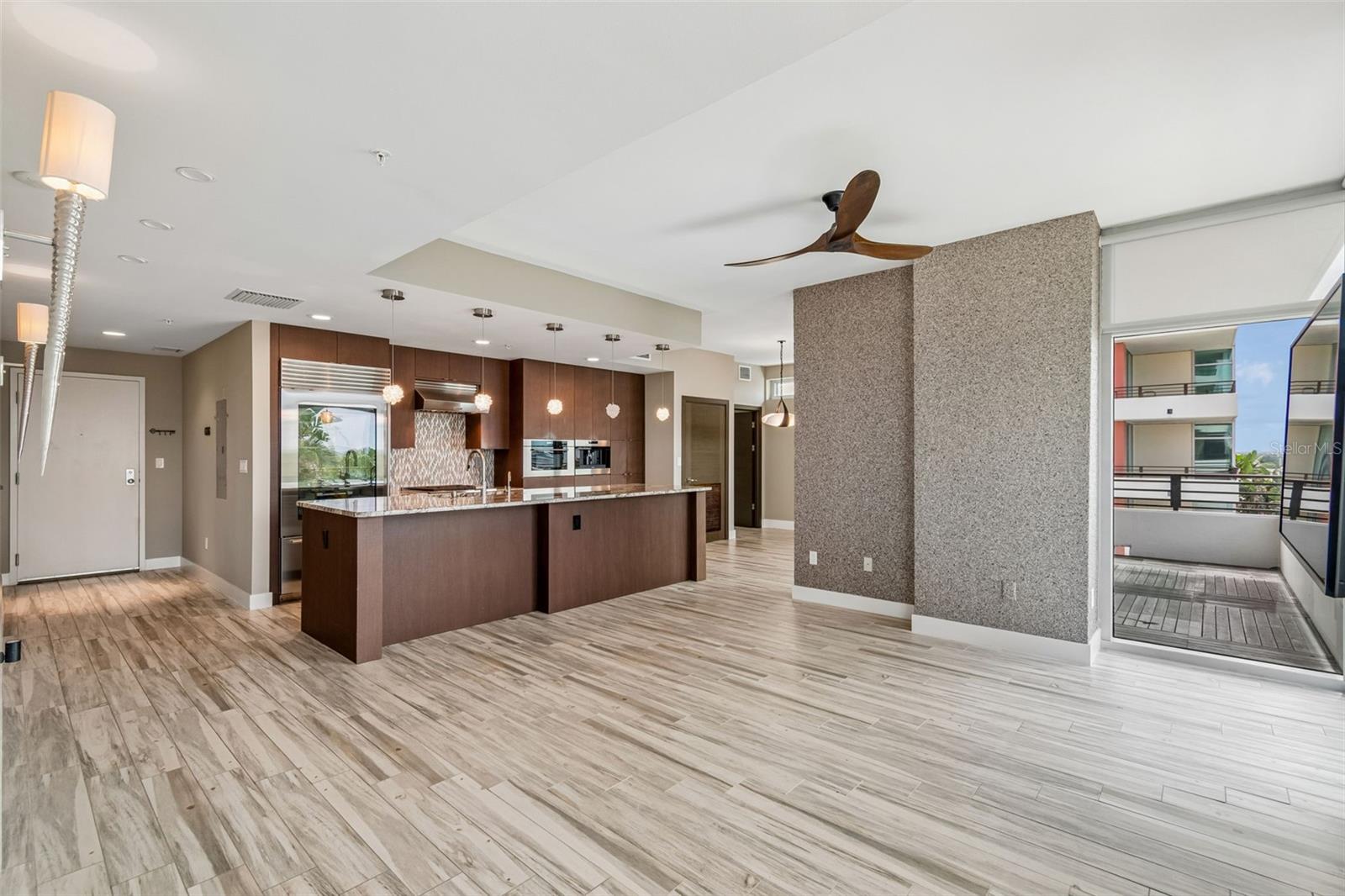 1120 E KENNEDY BLVD #1030 — photo 30