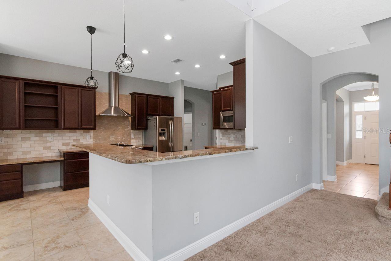 8703 ALAFIA HILLS DR — photo 26