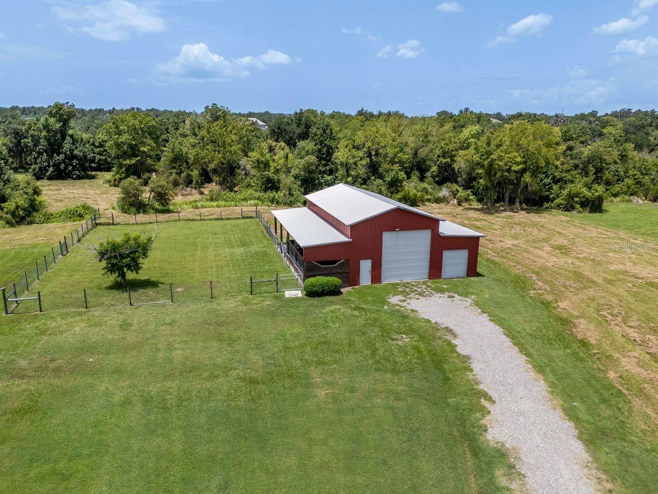8703 ALAFIA HILLS DR — photo 56