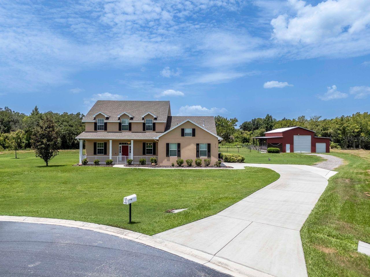 8703 ALAFIA HILLS DR — photo 2