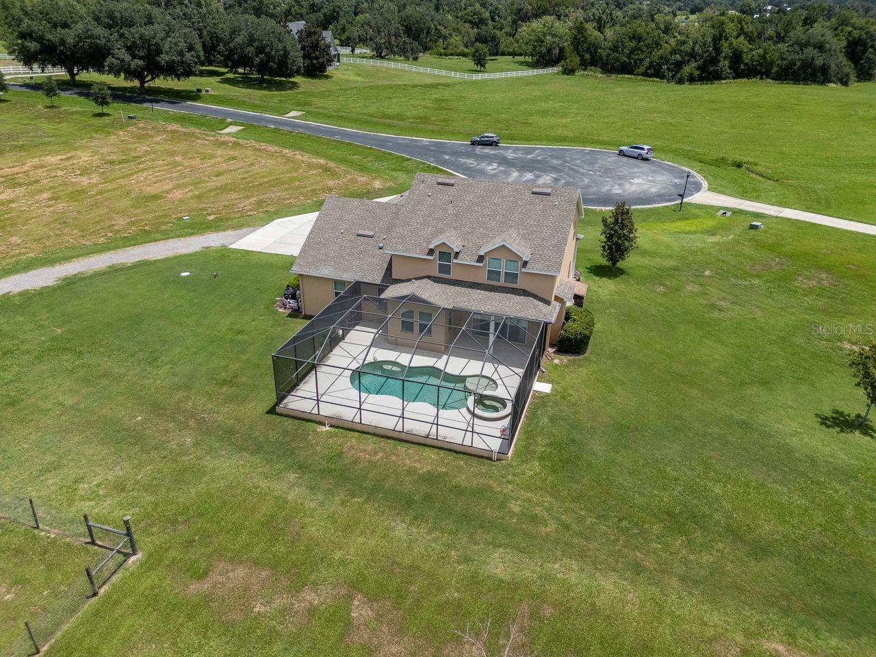 8703 ALAFIA HILLS DR — photo 75