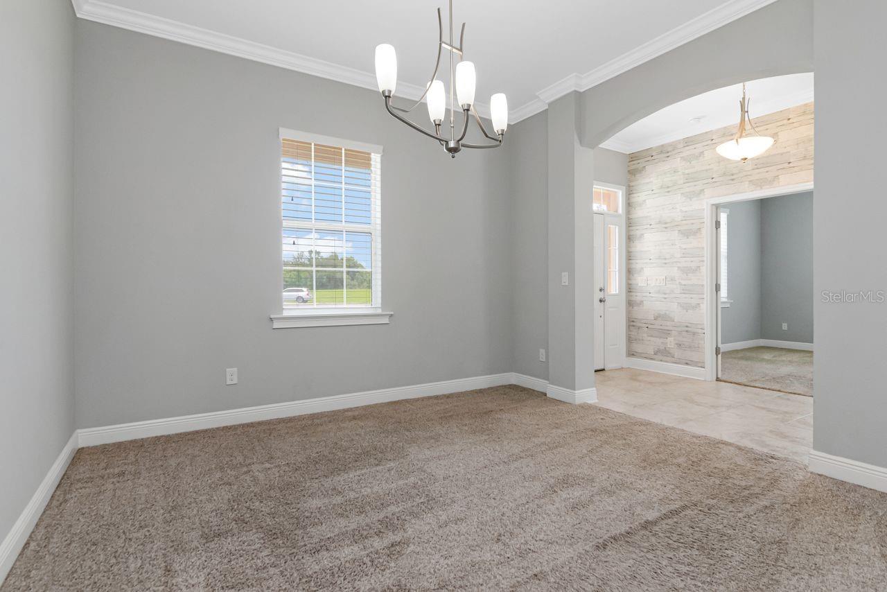 8703 ALAFIA HILLS DR — photo 14