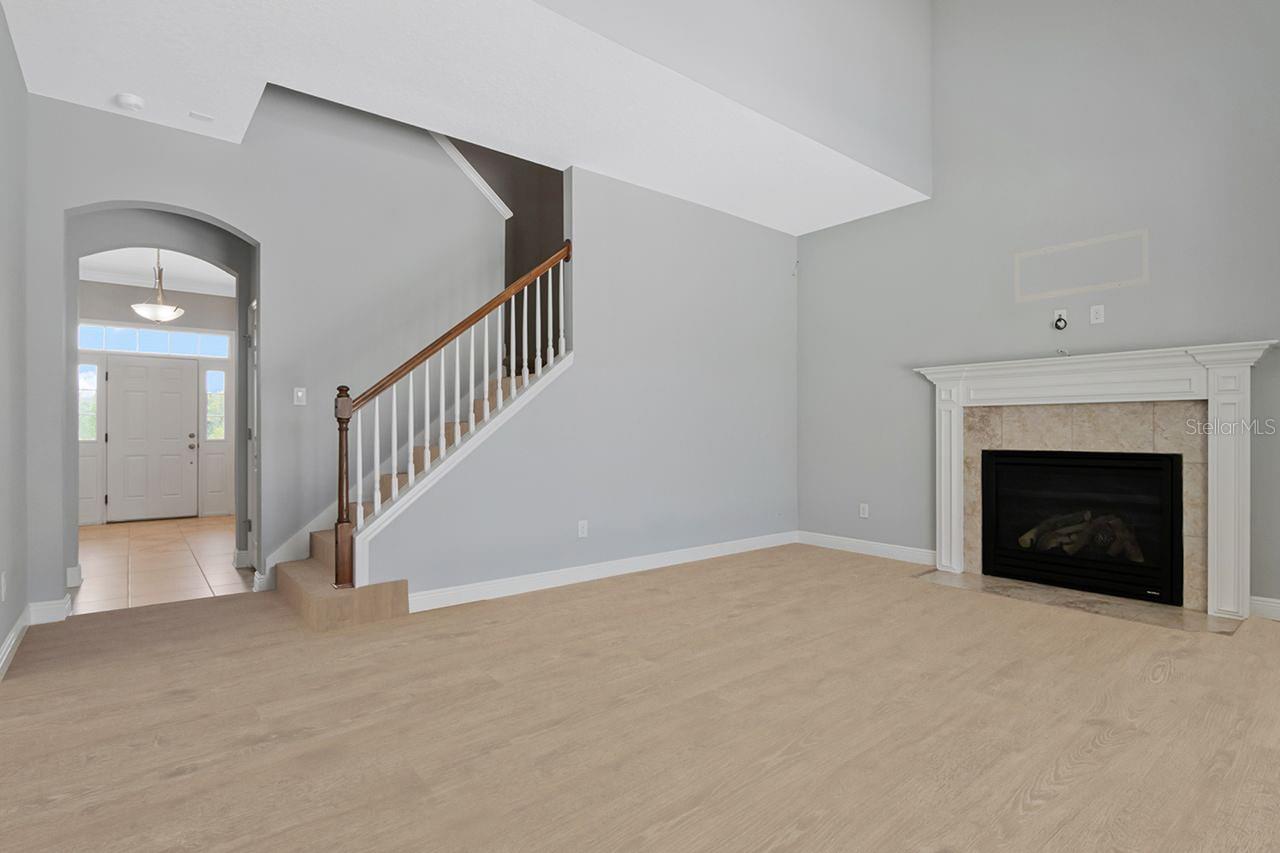 8703 ALAFIA HILLS DR — photo 18