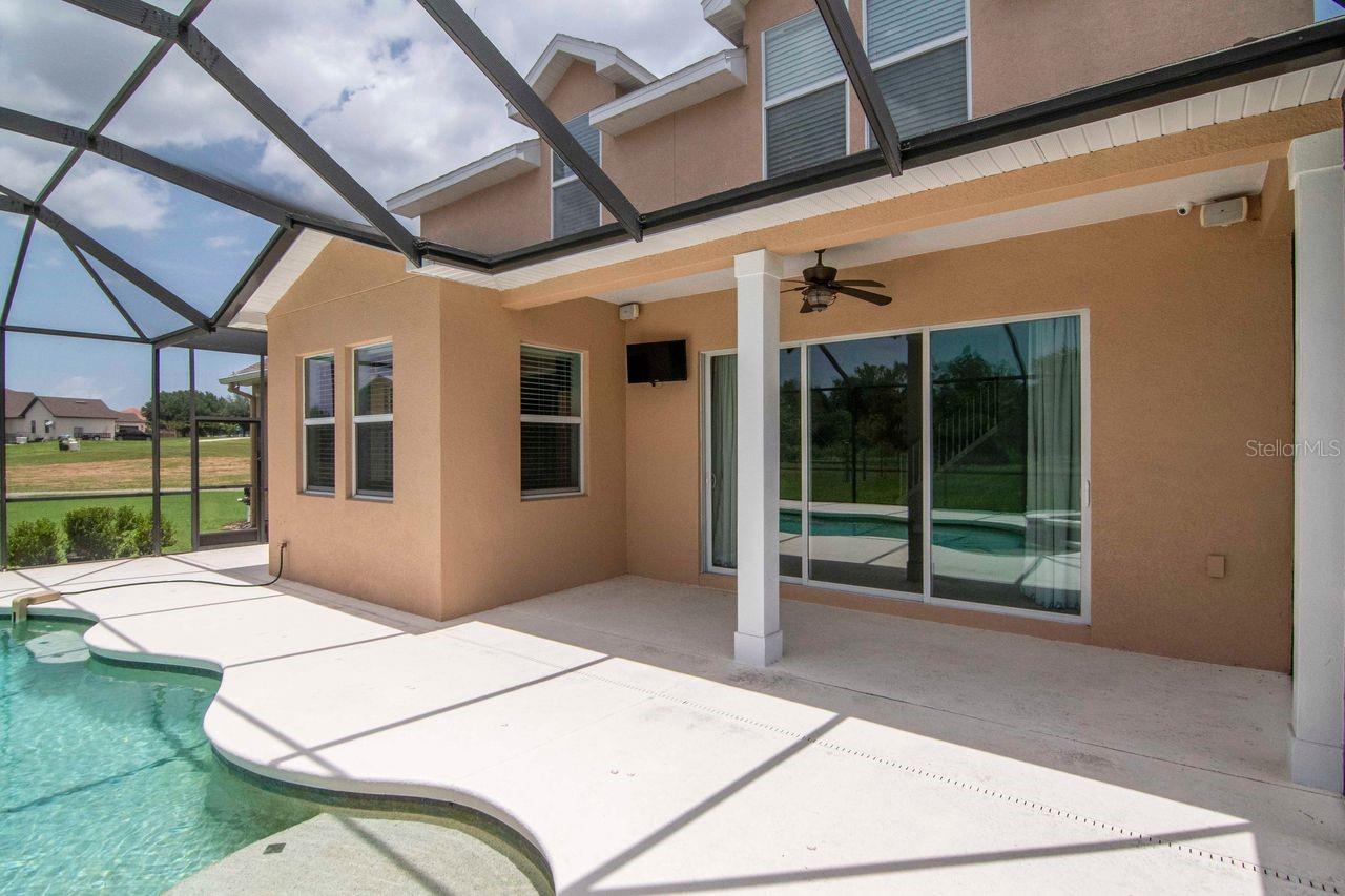 8703 ALAFIA HILLS DR — photo 51