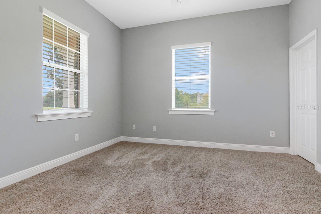 8703 ALAFIA HILLS DR — photo 9