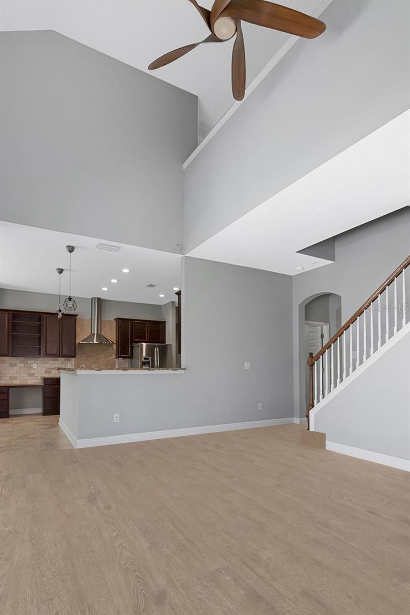 8703 ALAFIA HILLS DR — photo 22