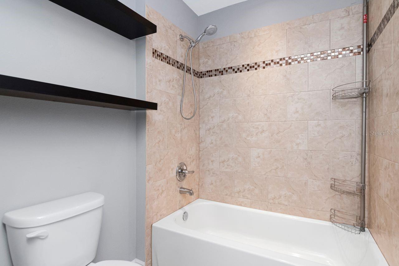 8703 ALAFIA HILLS DR — photo 44