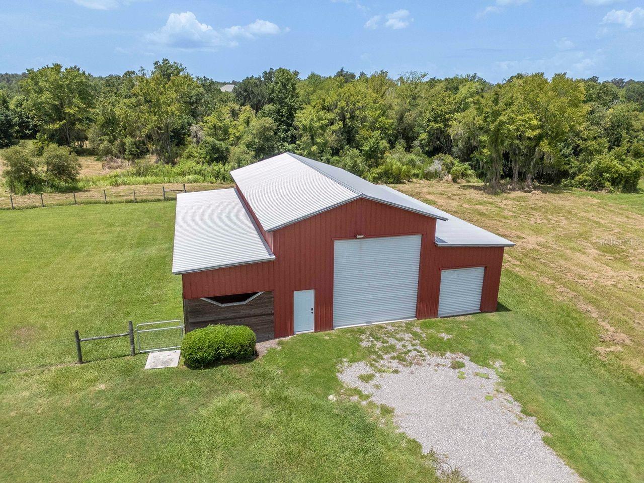 8703 ALAFIA HILLS DR — photo 57