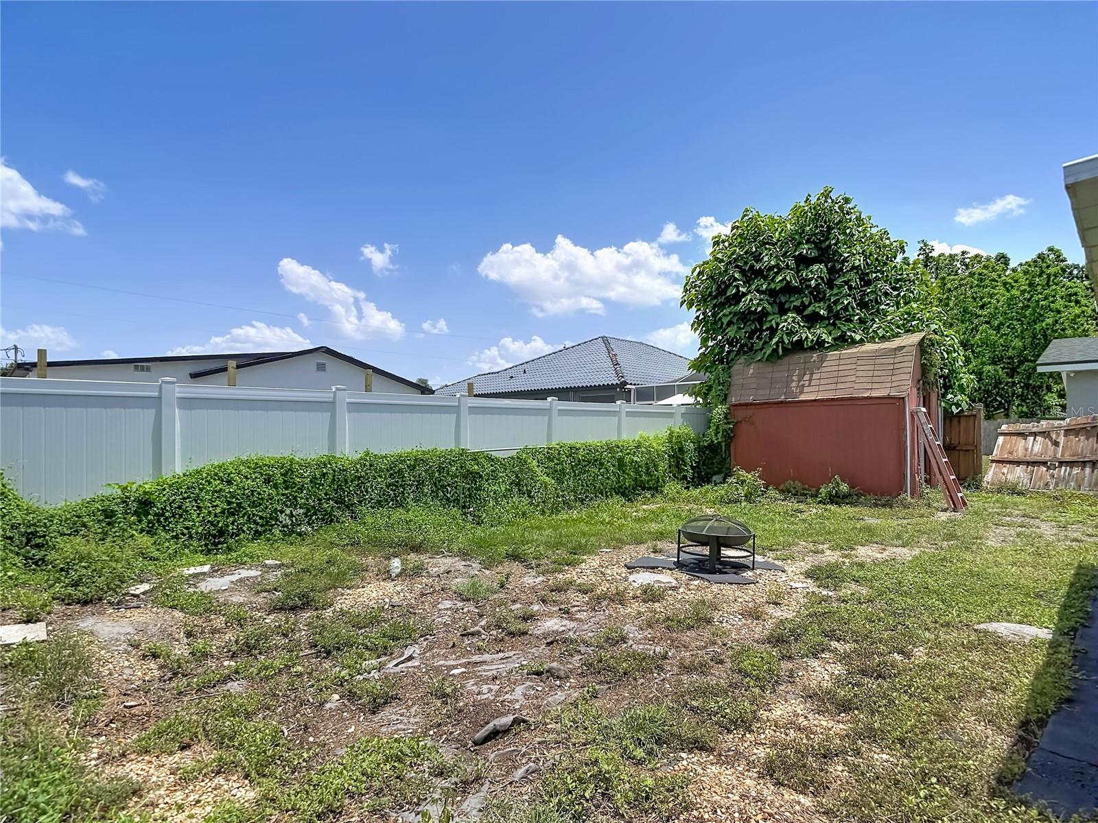 3313 W KATHLEEN ST — photo 43