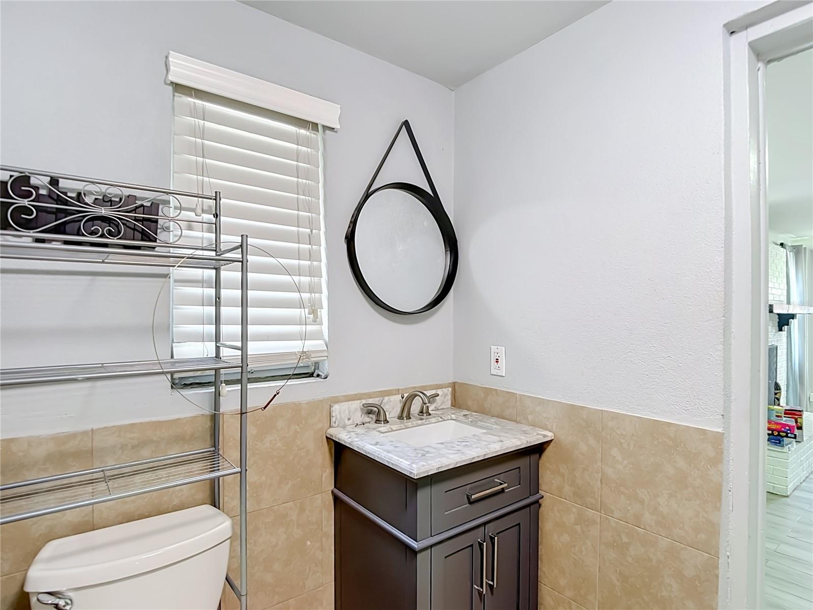 3313 W KATHLEEN ST — photo 20