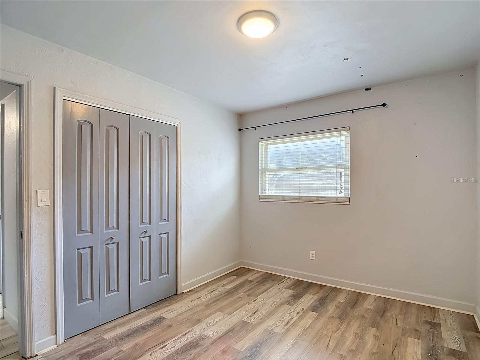 3313 W KATHLEEN ST — photo 21