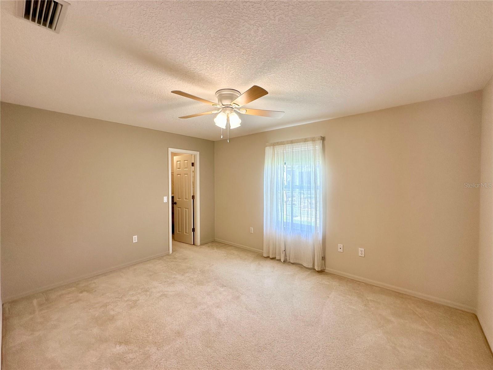 5024 SOUTHERN PINE CIR — photo 42