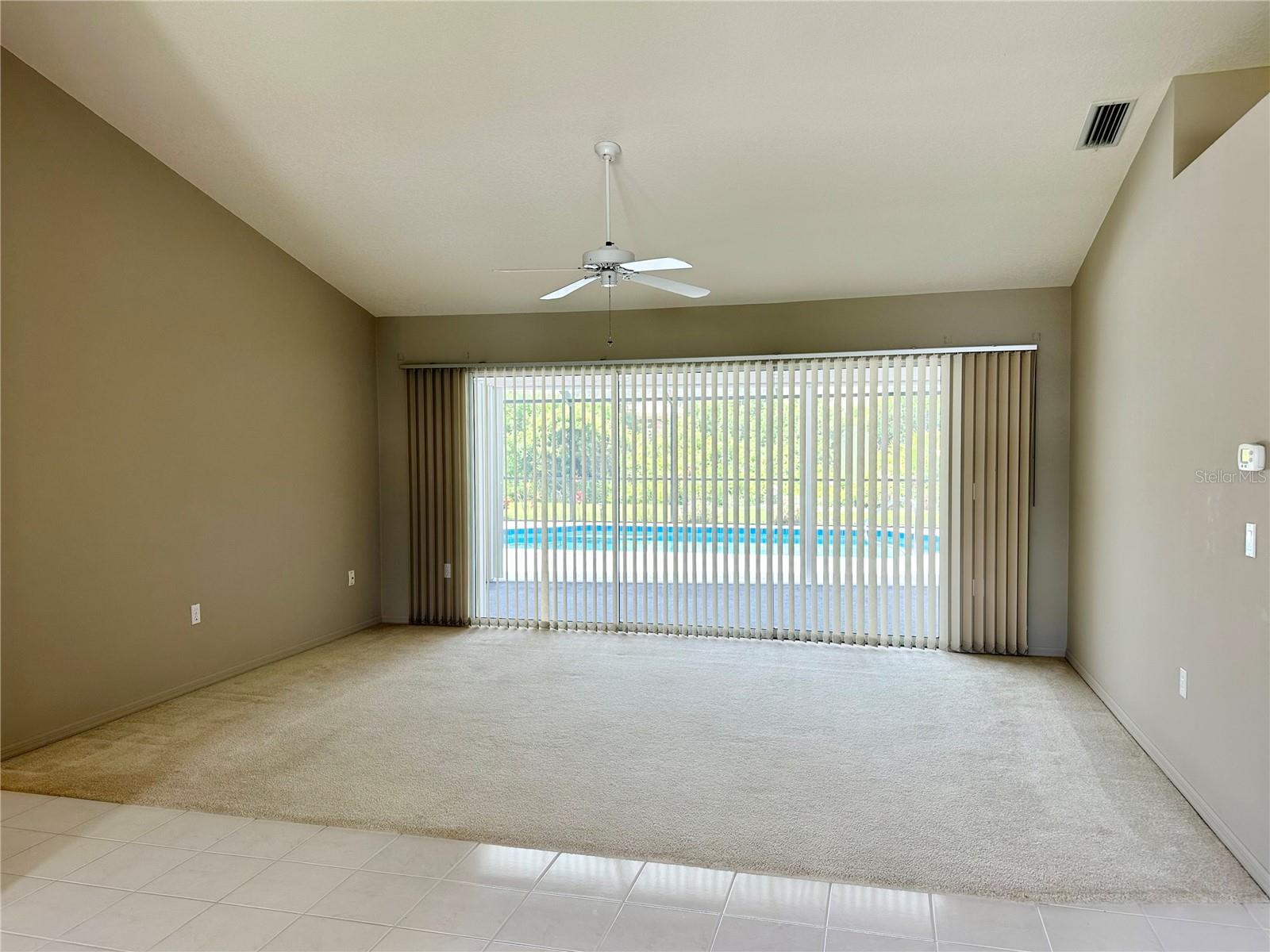 5024 SOUTHERN PINE CIR — photo 16