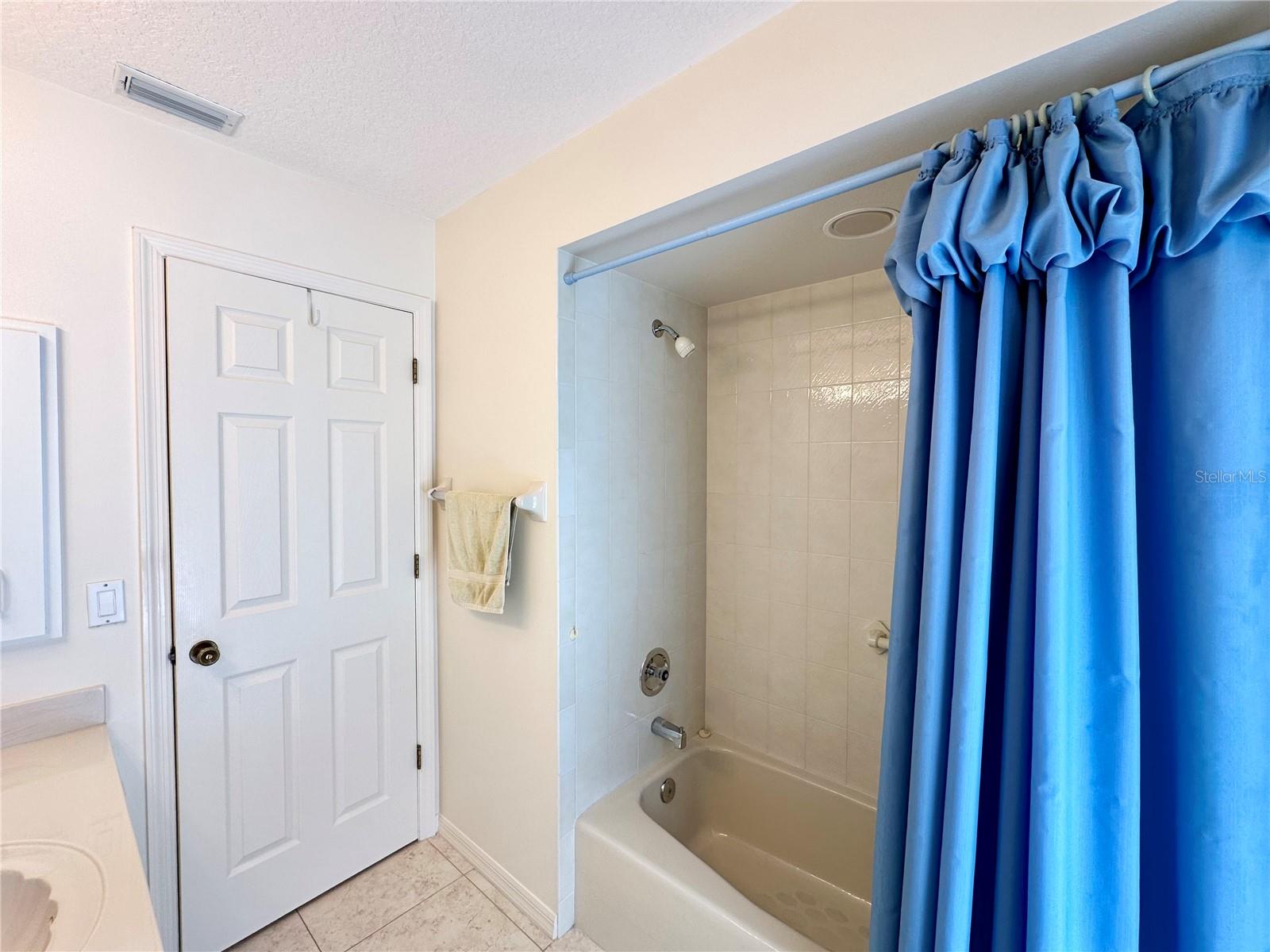 5024 SOUTHERN PINE CIR — photo 46