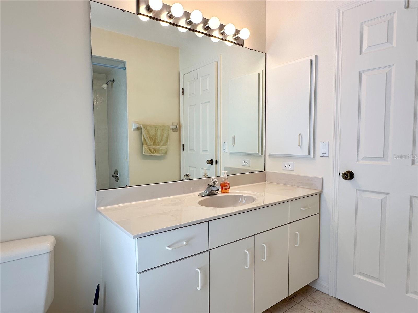 5024 SOUTHERN PINE CIR — photo 47