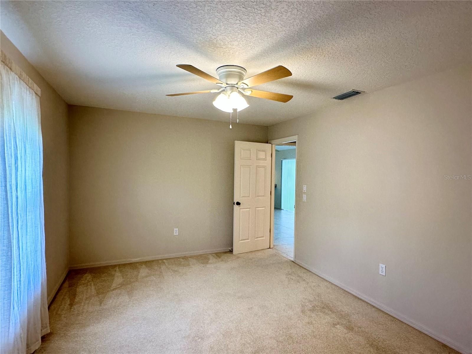 5024 SOUTHERN PINE CIR — photo 43