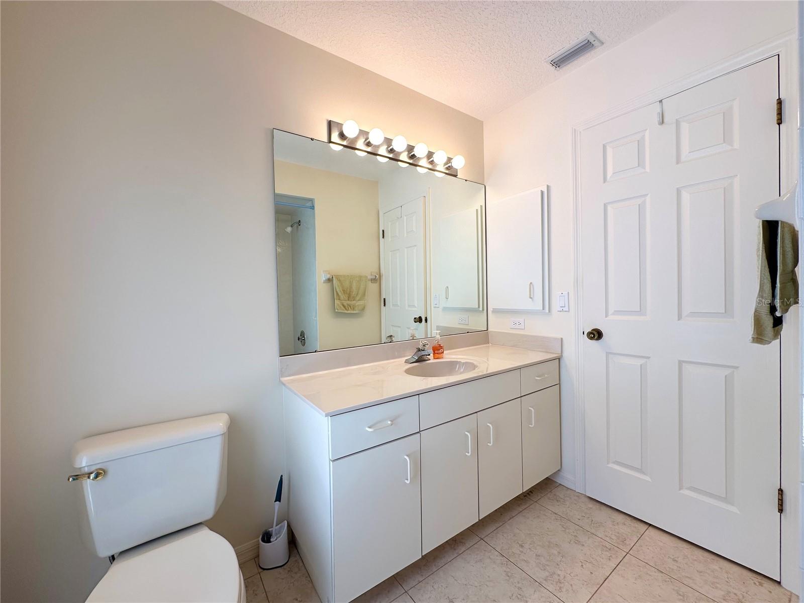 5024 SOUTHERN PINE CIR — photo 48